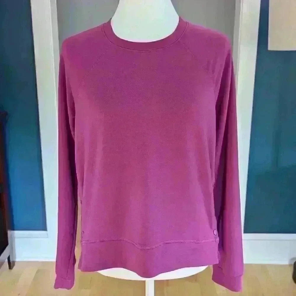 Sincerely Jules T-Shirt With Snap Detail On Sides In Magenta Size M